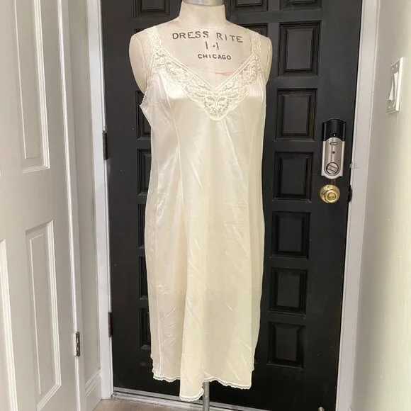 White Vintage Vanity Fair Slip Dress - Picture 2 of 10